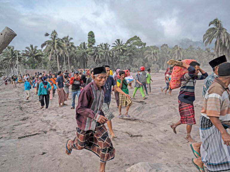 Indonesia-volcano-death-toll-rises-to-14