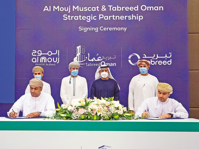 Al Mouj enters into strategic partnership with Tabreed Oman