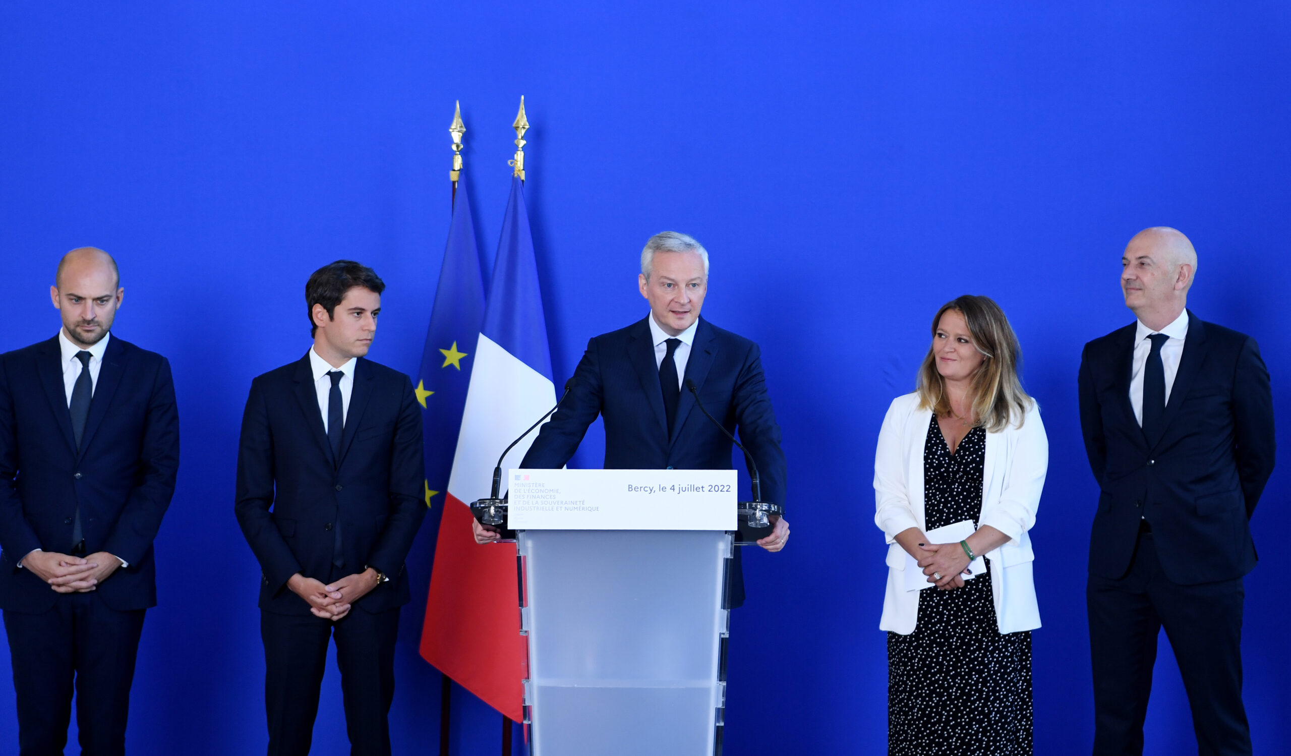 Macron reshapes French for tricky second term Muscat Daily