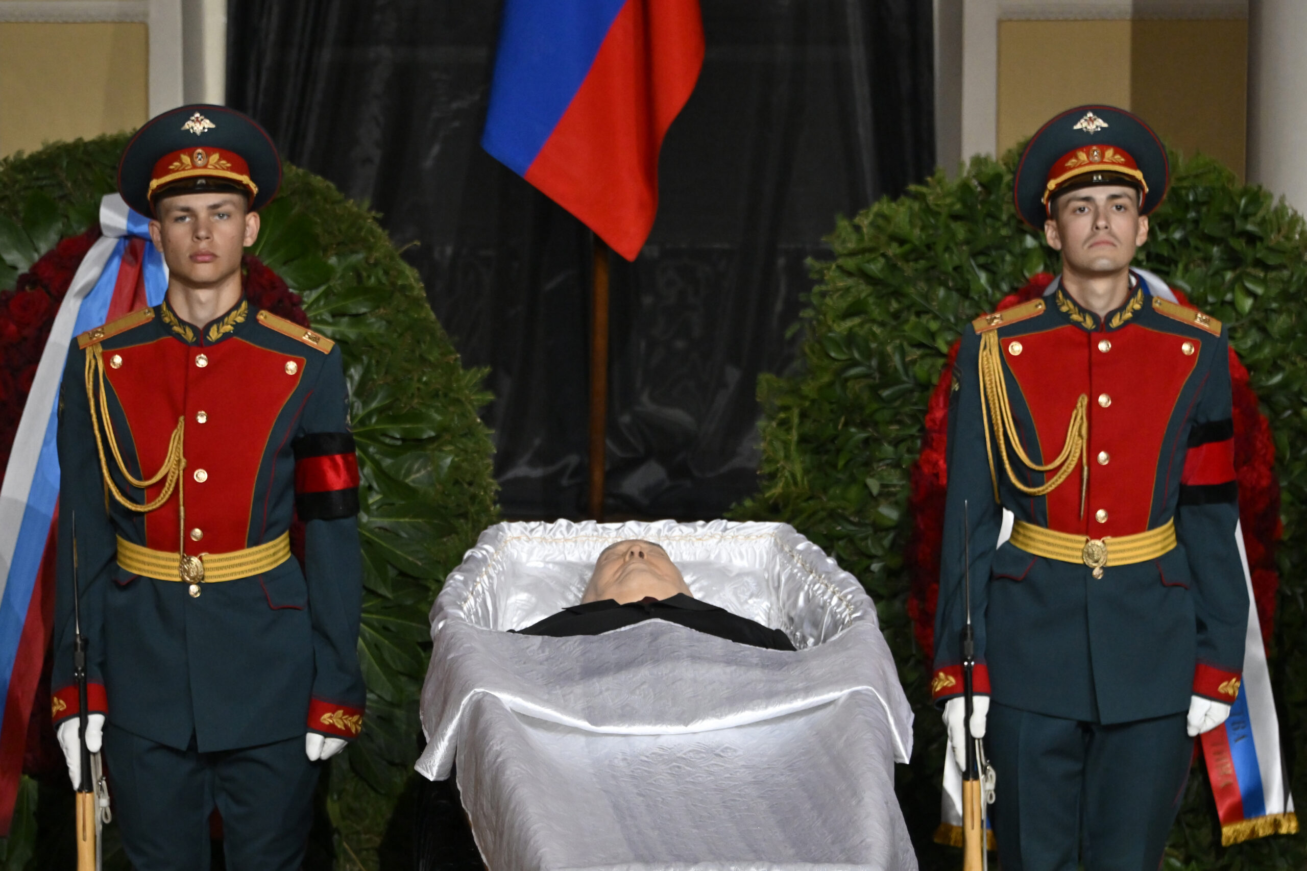 Russians Bid Farewell To Gorbachev But Without Putin Muscat Daily
