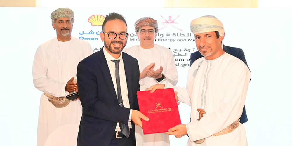 Shell Oman Cfo Shell signs LNG and green hydrogen deals with Oman