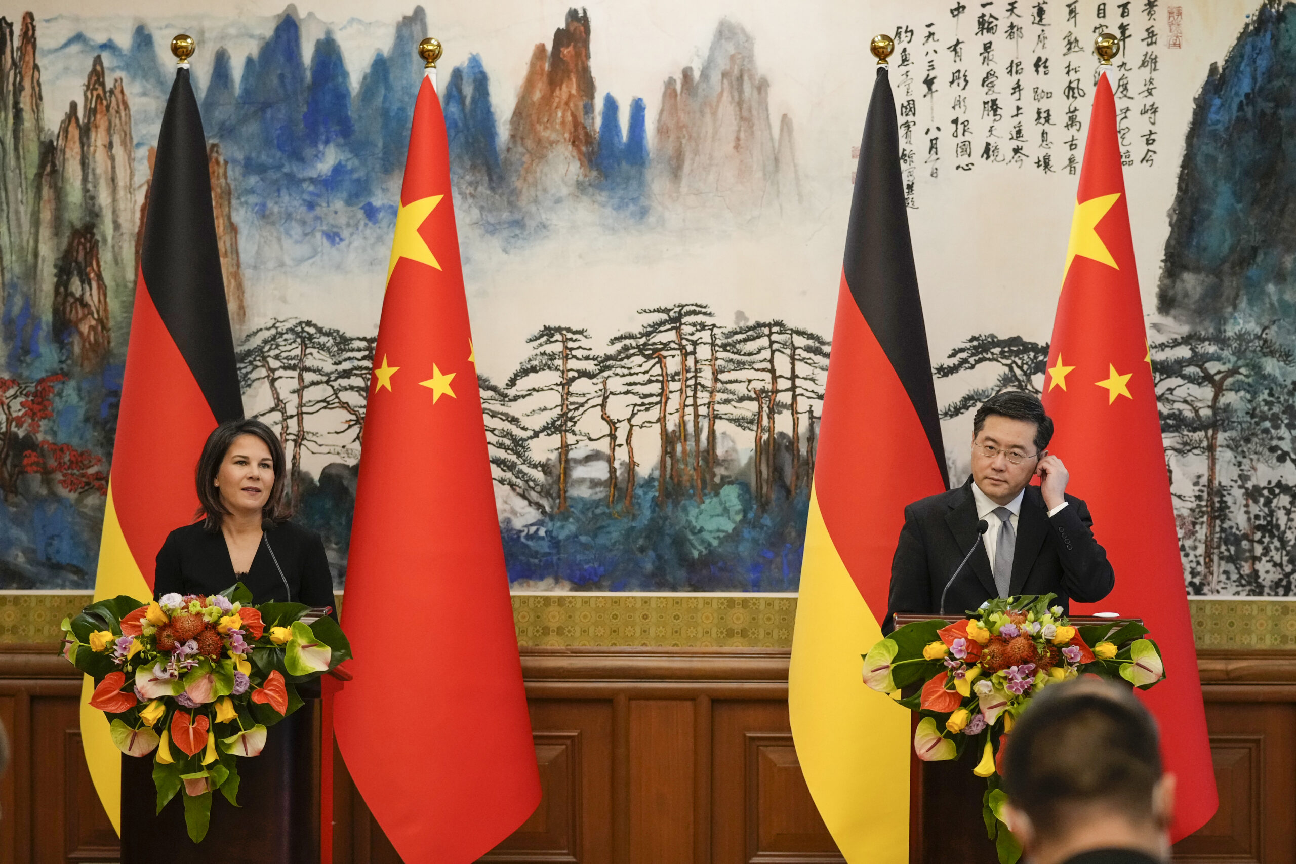 China’s foreign minister to visit Europe this week - Muscat Daily 