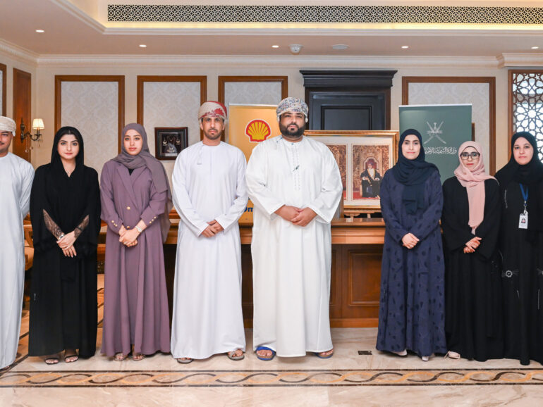 Shell Oman to provide fuel cards, laptops to NGOs