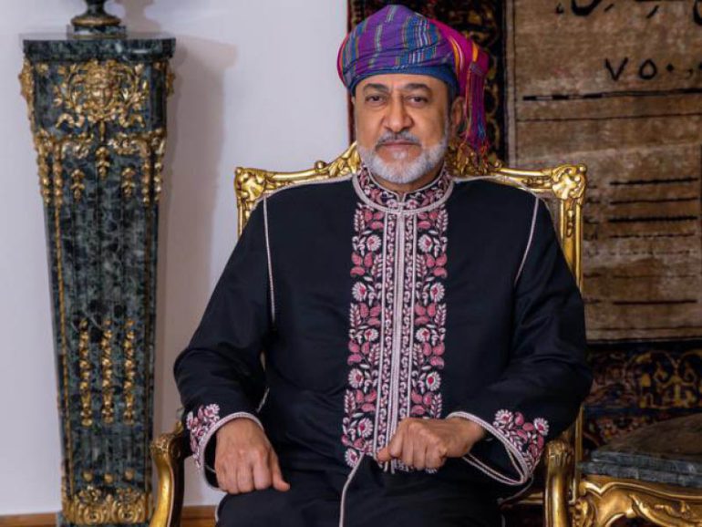 His Majesty confers Order of Royal Commendation on outstanding Omanis