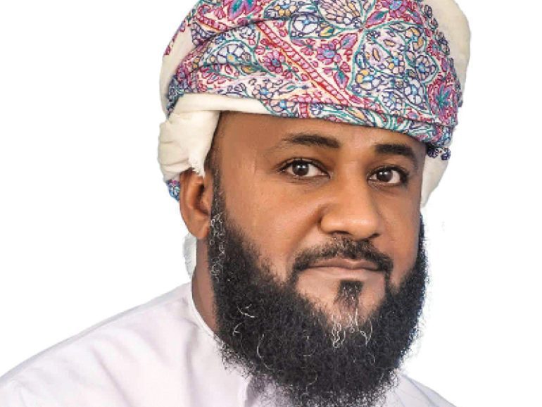 Mohammed al Darwish bags 2 awards at Musandam fest