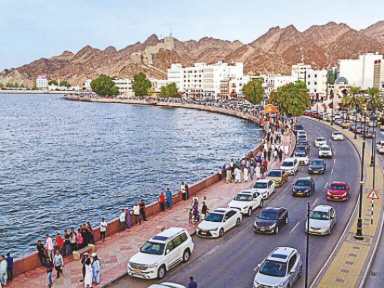 Muscat Municipal Council to give facelift to Muttrah corniche