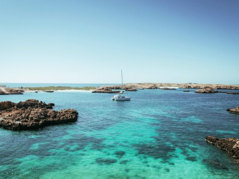EA warns on diving in military museum in Daymaniyat Islands