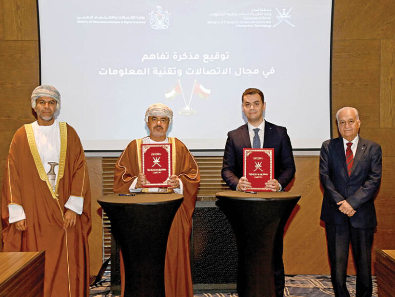 Oman-Palestine MoU to enhance cooperation in IT, telecom