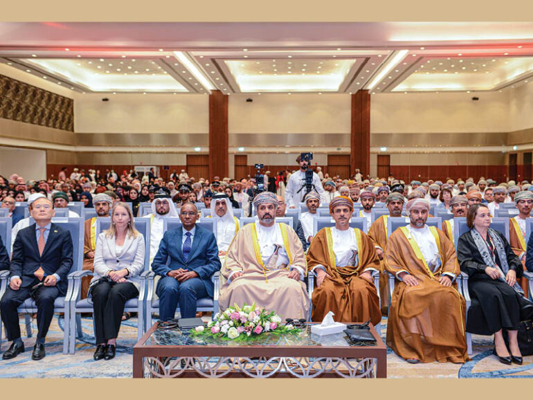 250 experts from 60 countries gather in Muscat to address climate change