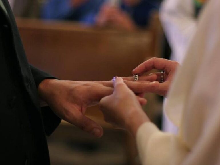 Oman’s judicial panel clarifies polygamy consent requirement