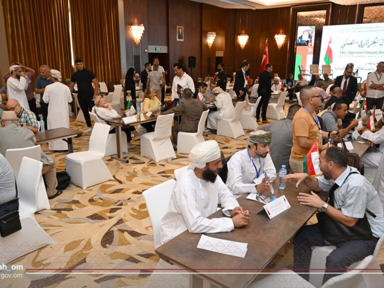 Omani pavilion draws strong crowd at Algiers International Fair