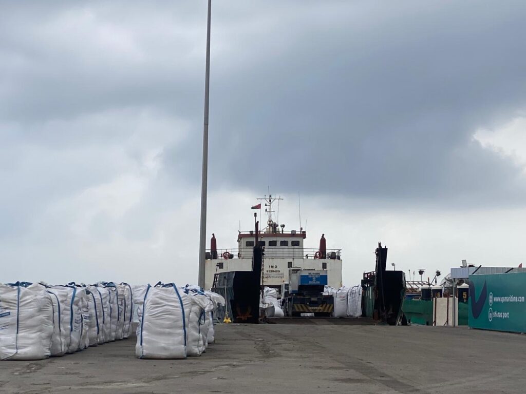 Shinas Port records growth in trade activity in H1 2025