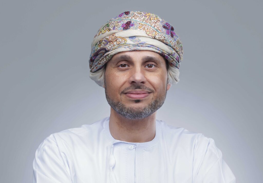 Omantel, du announce activation of Oman-UAE submarine cable