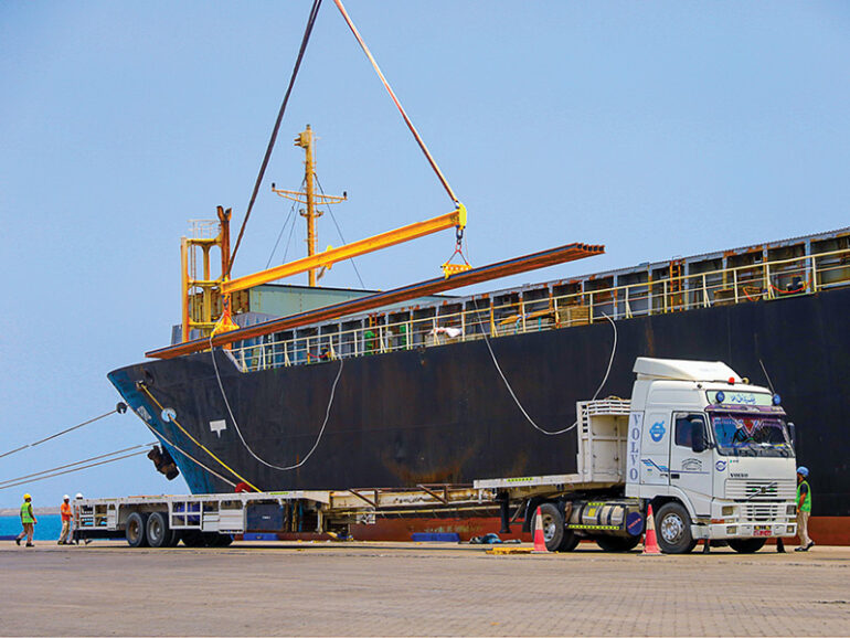 Oman–UAE Railway project receives first shipment of tracks