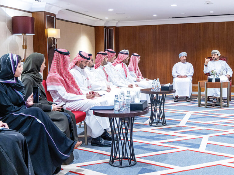 Oman, Saudi Arabia sign MoUs to boost trade and industry Oman, Saudi Arabia sign MoUs to boost trade and industry