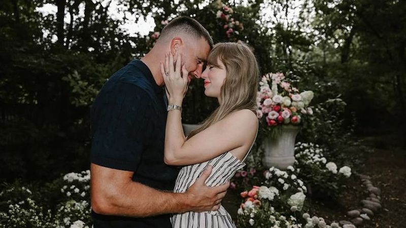 Taylor Swift and Travis Kelce announced engagement online