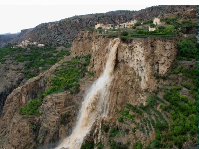 Symposium highlights challenges of climate change on resources in Jabal Akhdar