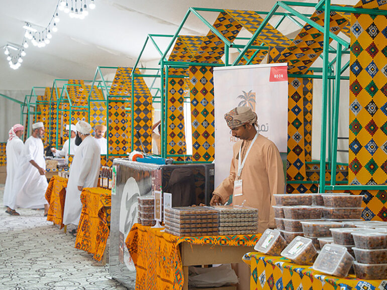 Mahdah Honey and Dates Forum 2025 opens