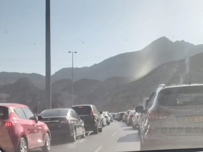 Morning rush in Amerat highlights unaddressed traffic congestion