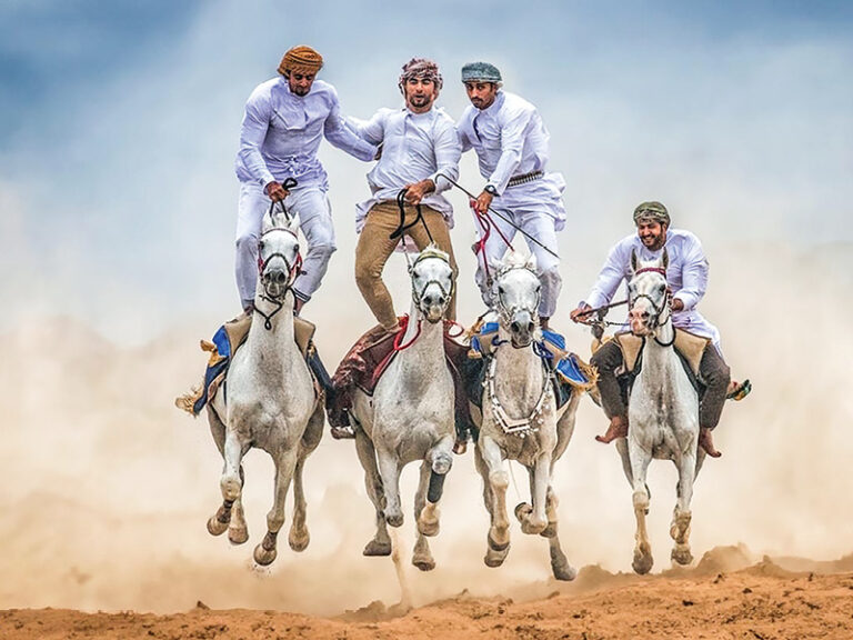 Omani lensman wins HIPA photographer of the year title