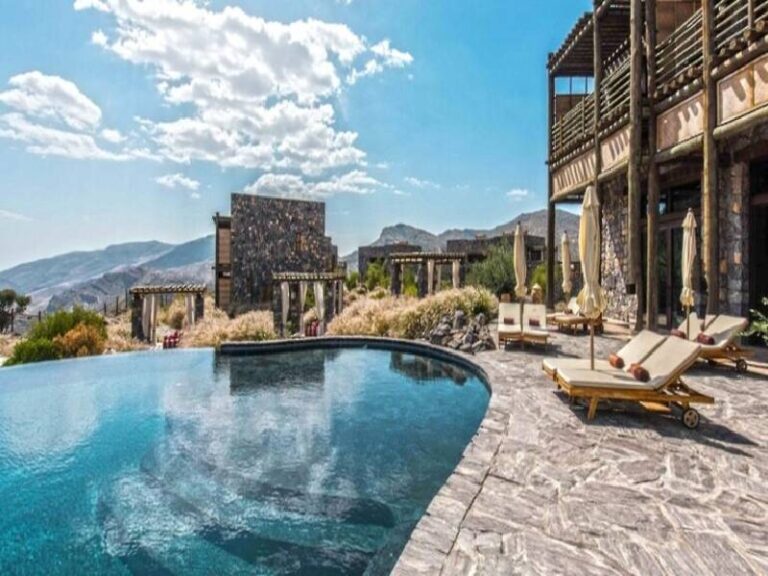 9,600 new hotel rooms by 2030 as Oman's tourism sector expands