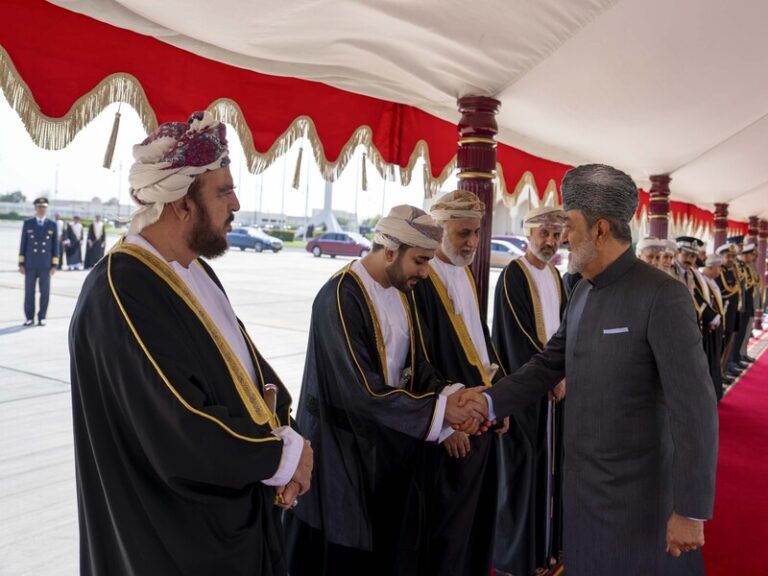 HM The Sultan Leaves for Spain