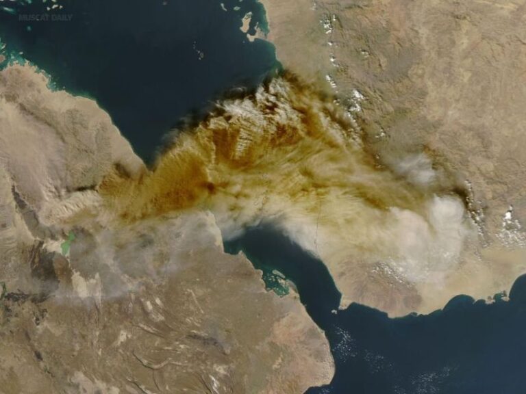 Ethiopian volcano erupts