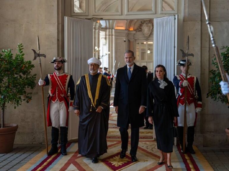 H M, King of Spain exchange Royal Orders; MoUs signed