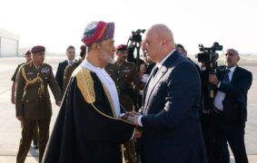 H M Sultan Haitham welcomes Lebanese President