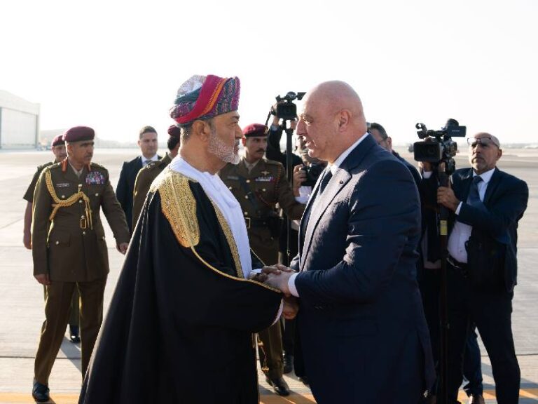 H M Sultan Haitham welcomes Lebanese President