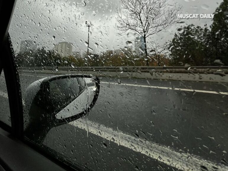 Isolated rain and thunder for Musandam
