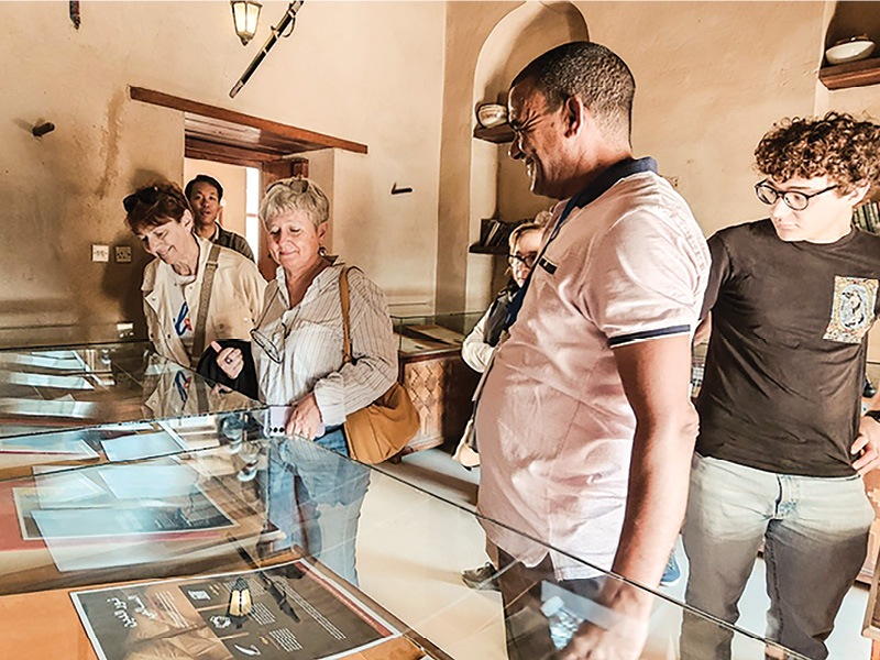 Nizwa Fort hosts ‘Bridges’ event celebrating Omani heritage