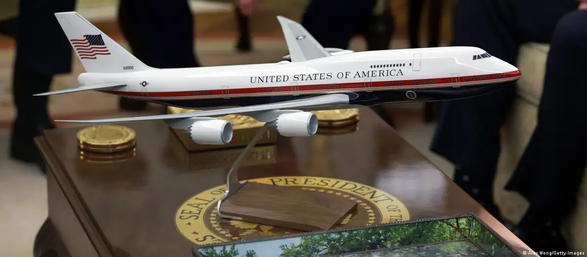 Air Force One jets to get Trump’s signature colour scheme
