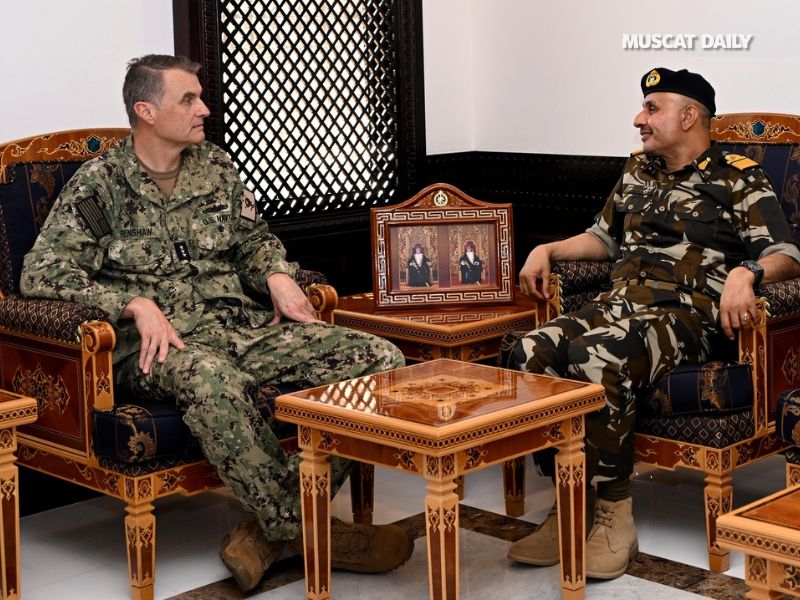 Minister of Royal Office receives US Admiral