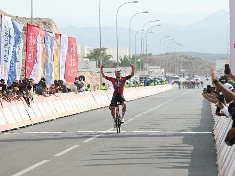 Veistroffer powers to stage two victory at Tour of Oman