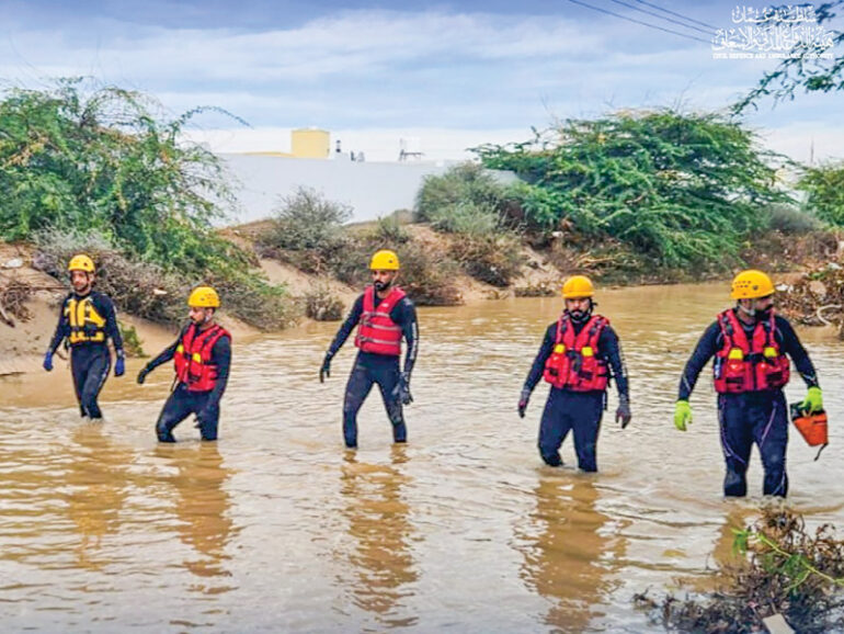CDAA rescue 5 people from flowing wadi