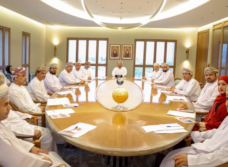 Sayyid Badr highlights national role of Omani media in conveying facts
