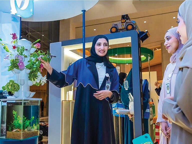 Student turn homes into smart farms with innovative hydroponic system