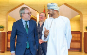 Sayyid Badr, UK official discuss regional developments, de-escalation