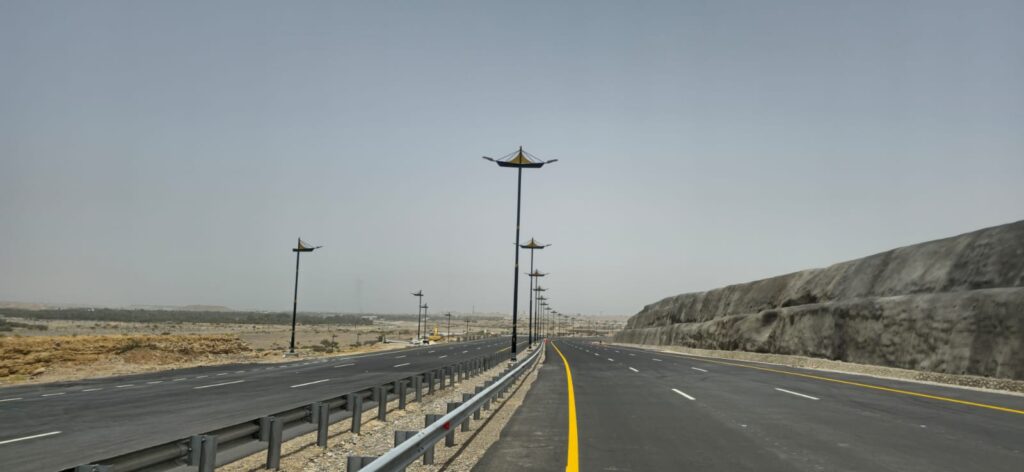 Transport Ministry opens new section of Sultan Turki bin Said Road