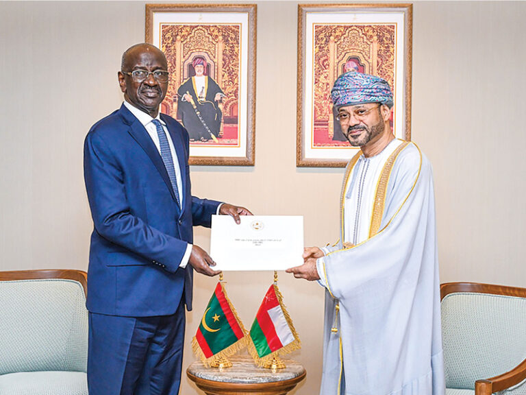 H M receives message from Mauritanian President