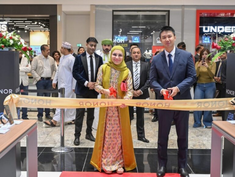 MHD-ITICS and HONOR introduces new HONOR experience store