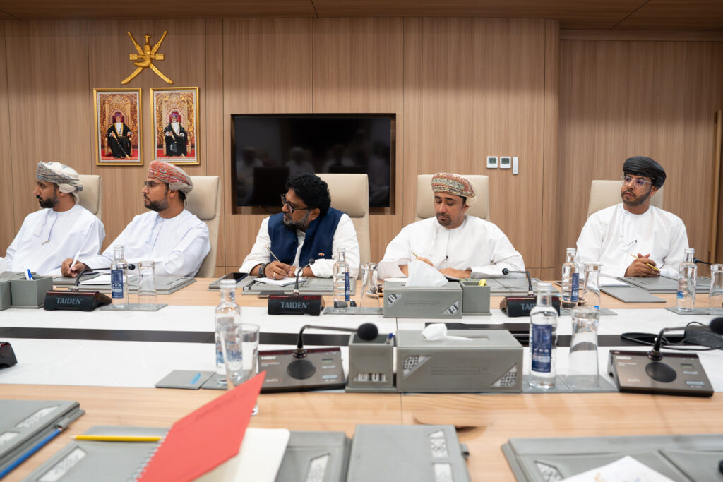 MoCIIP hosts open discussion to boost Omani Export