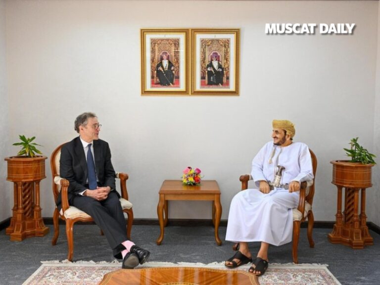 H E Sheikh Khalifa meets Centre for Humanitarian Dialogue Head