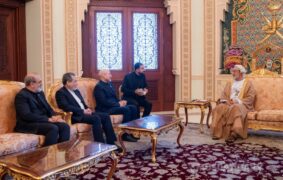 H M Receives Iranian Officials to Discuss Regional Negotiations