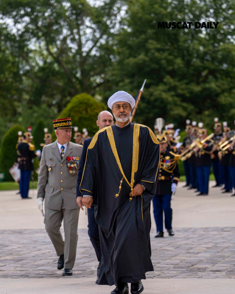 President Emmanuel Macron welcomes His Majesty the Sultan in France