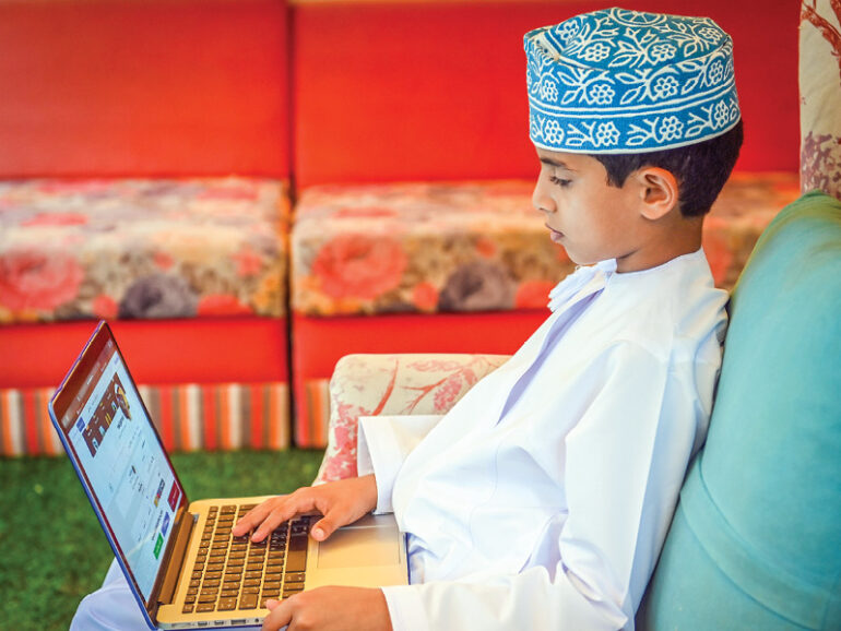 TRA consultation on children’s social media use in Oman