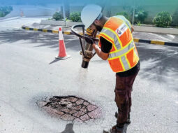 Muscat Municipality trials advanced technology for faster road repairs