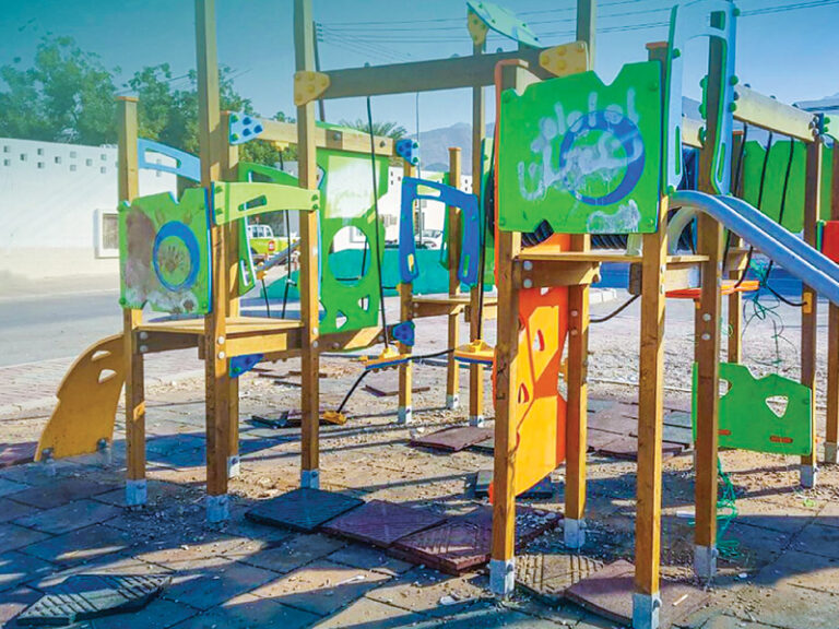 Muscat Municipality warns against vandalism of park equipment