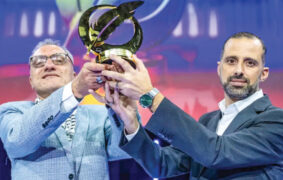 Gaza photojournalists receive WAN-IFRA Golden Pen of Freedom award